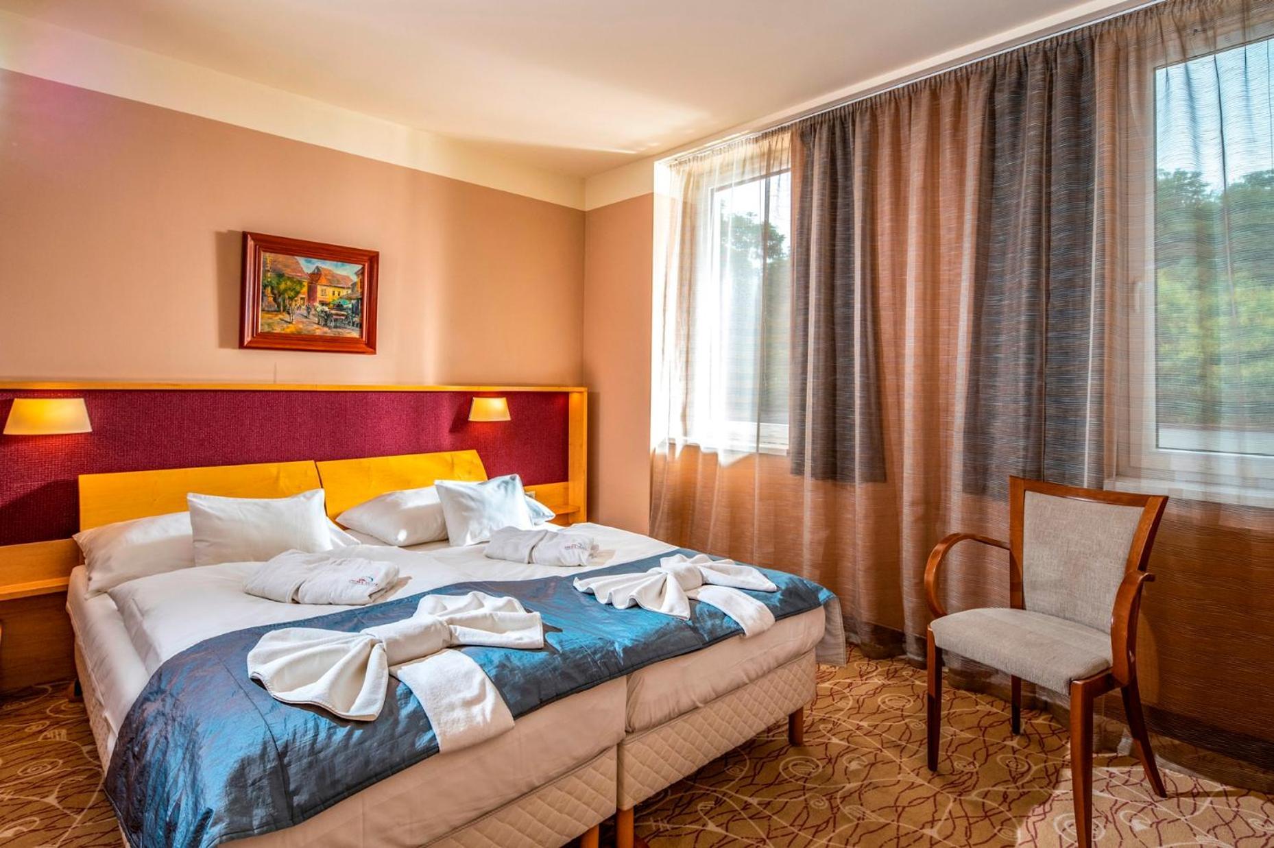Drava Hotel Thermal Resort ฮอร์กานี ภายนอก รูปภาพ