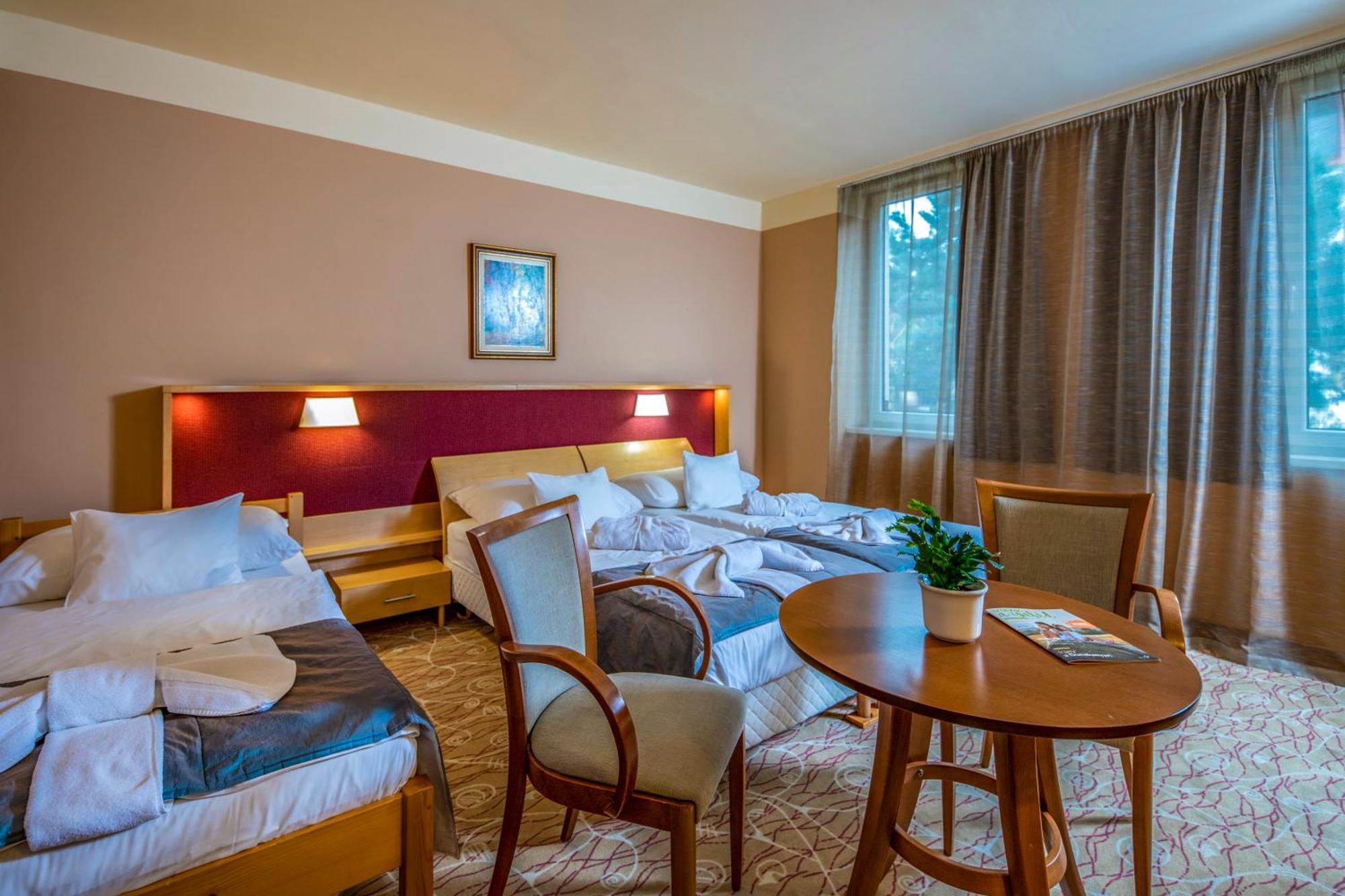 Drava Hotel Thermal Resort ฮอร์กานี ภายนอก รูปภาพ