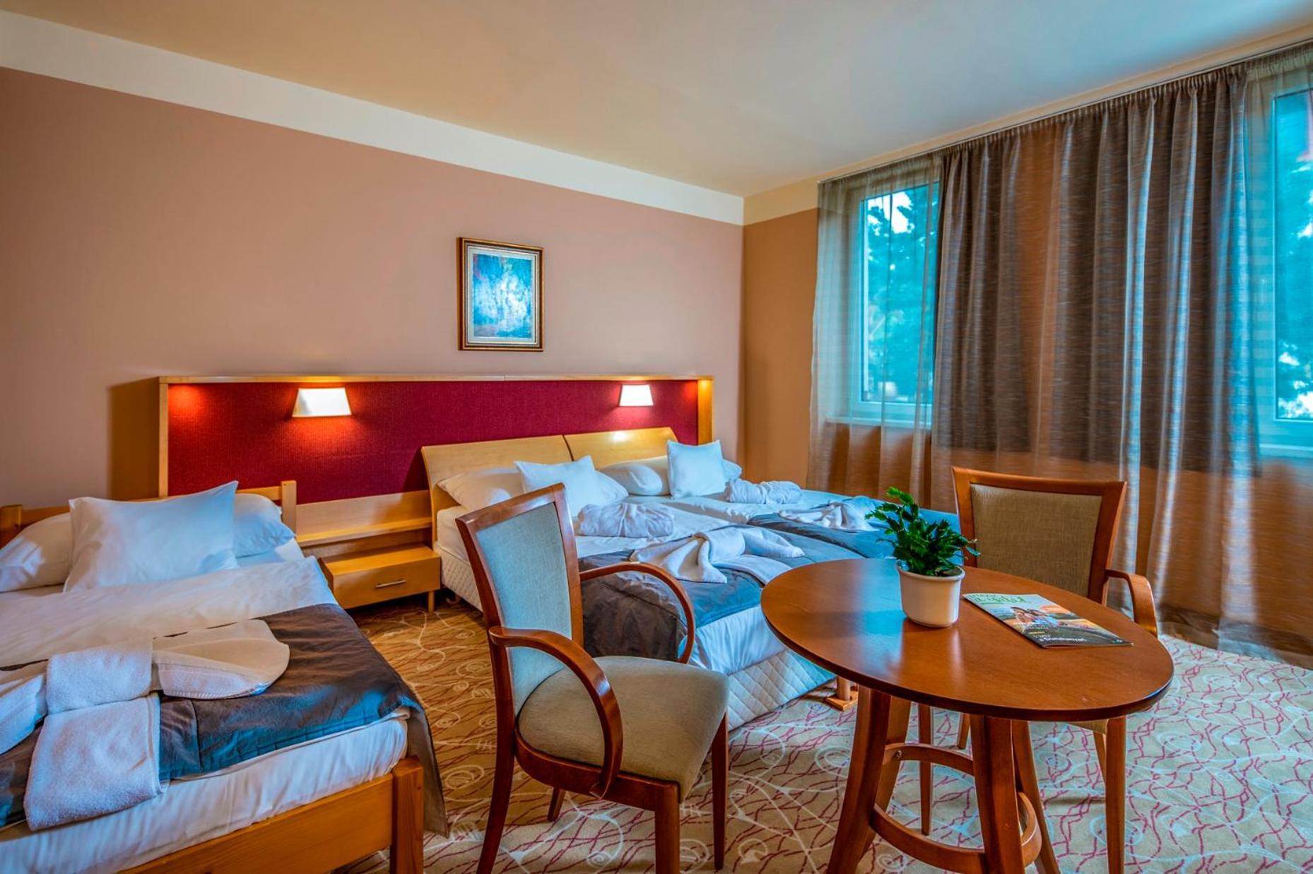 Drava Hotel Thermal Resort ฮอร์กานี ภายนอก รูปภาพ